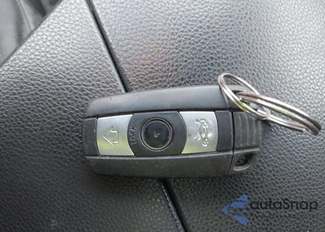 2007 BMW 530Xi z USA, uszkodzony, nr VIN WBANF73597CU23184